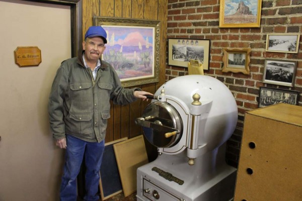 Clark and his safe/washing machine.