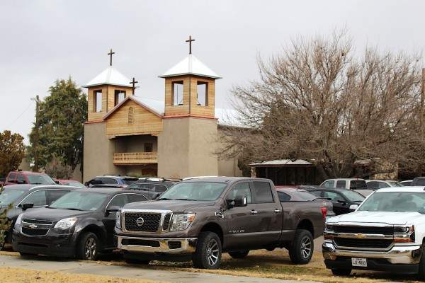 Full mass at Immaculate Conception Catholic Church in Tomé.